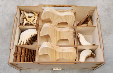 zdjęcie drewnianych materiałów do składania koników